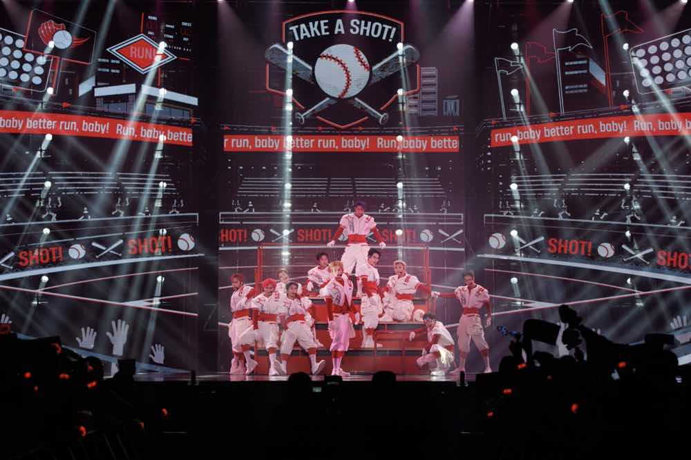 1A.240.Take-A-Shot-truyen-thong-spotlight-vietnam-tan-binh-toan-nang-2025