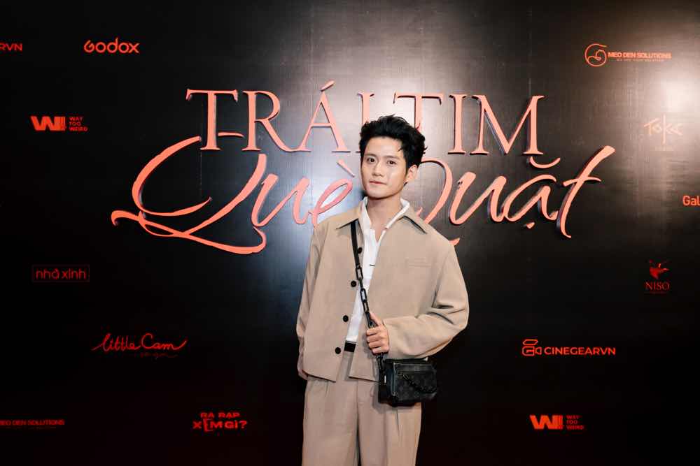 1A.247.trai-tim-que-quat-cong-chieu-truyen-thong-spotlight-vietnam00005