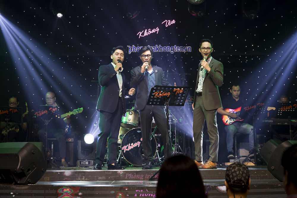 1A.248.ca-si-duy-hung-truyen-thong-spotlight-vietnam-00028