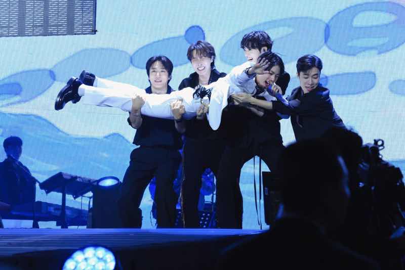 1A.258.jungkook-jin-jhope-bts00002