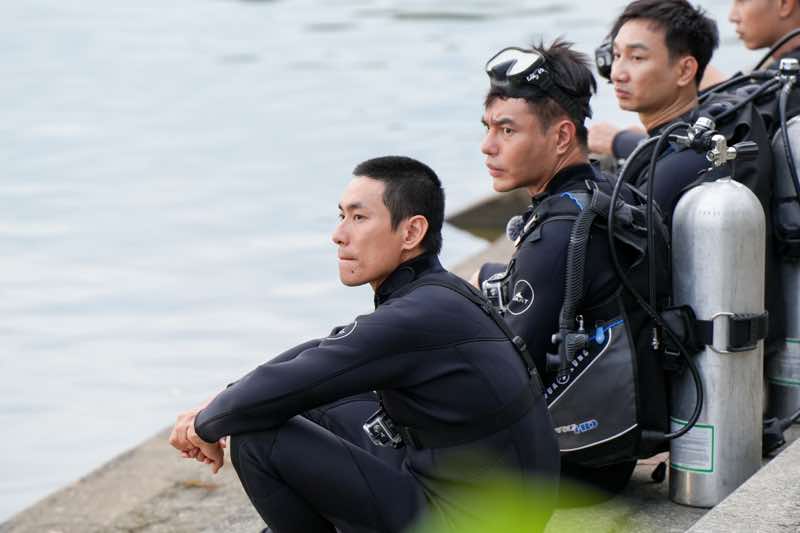 1A.629.chien-si-qua-cam-spotlight-vietnam3
