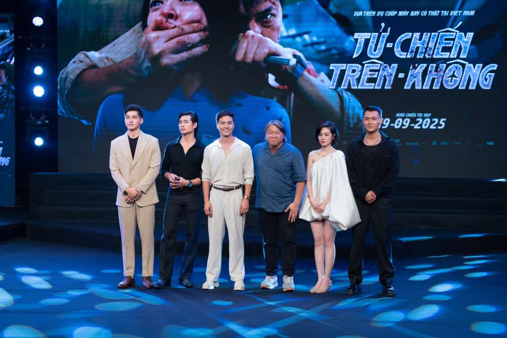 1A.631.mua-do-showcase-spotlight-vietnam3