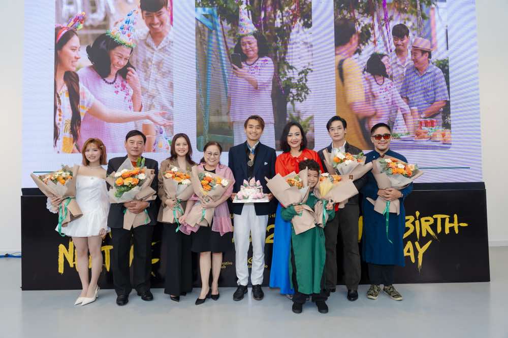 1A.633.pha-dam-sinh-nhat-me-spotlight-vietnam7