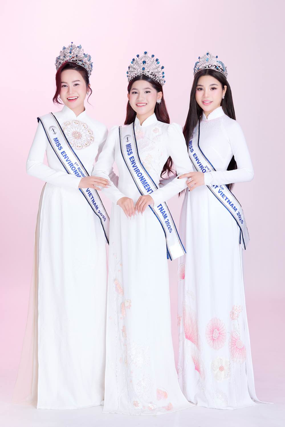 1A.683.a-hau-nguyen-phuong-thao-spotlight-vietnam-16