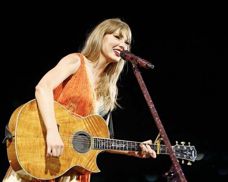 1A.689.spotlight-vietnam-taylor-swift-2025-music3