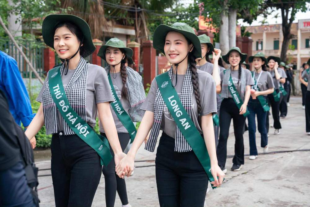 1A.735.miss-eart-vietnam-2025-4