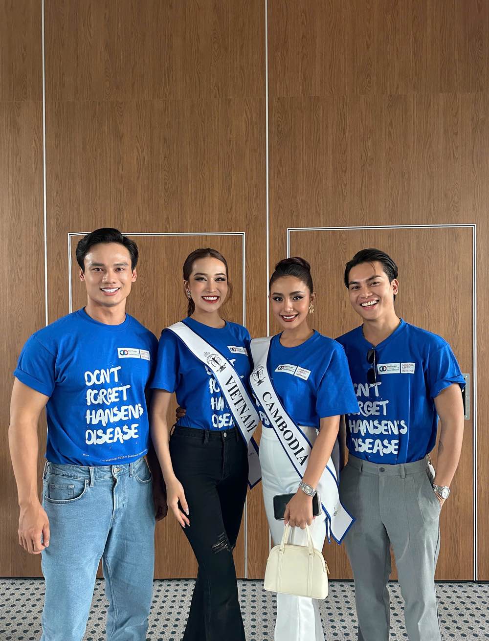 1A.744.minh-khac-ky-duyen-spotlight-vietnam-2