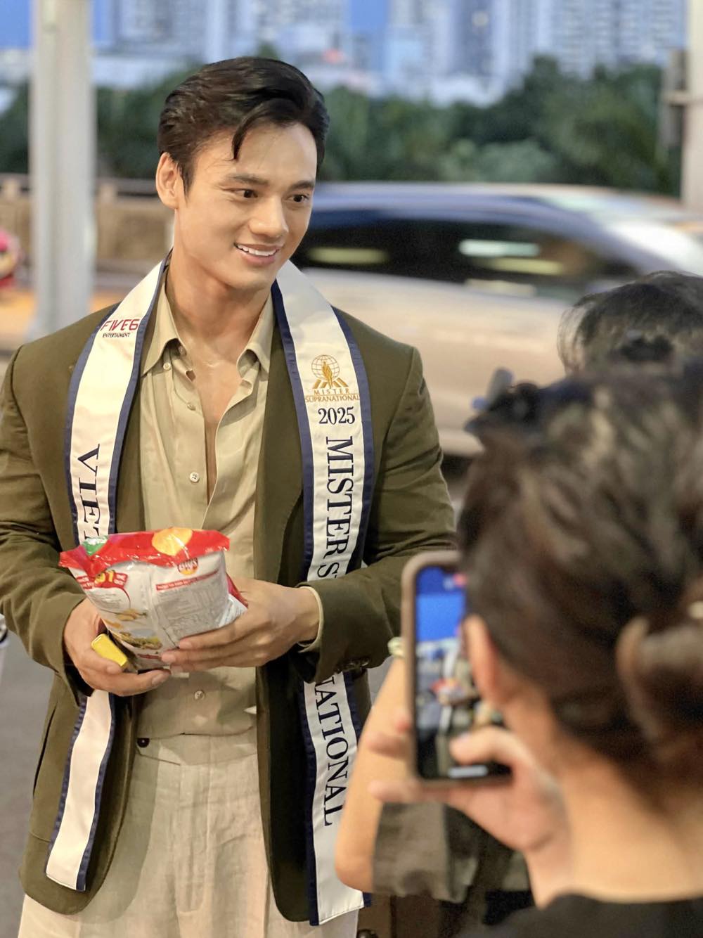 1A.758.minh-khac-thi-mister-supranational-2025-3