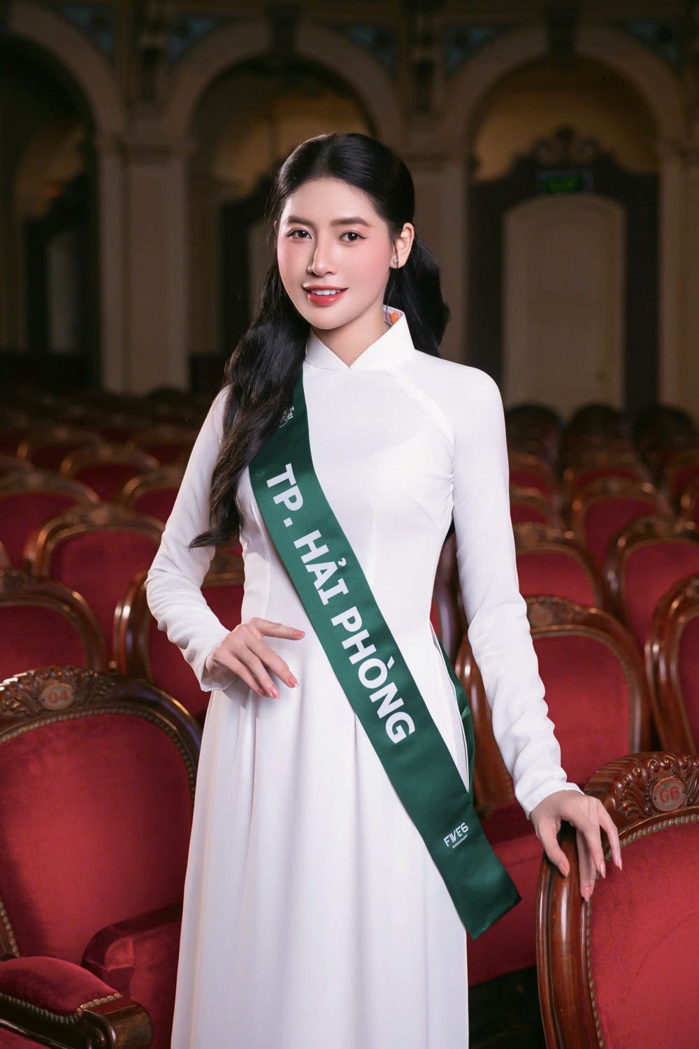 1A.780.1. Pham Hoang Thu Uyen