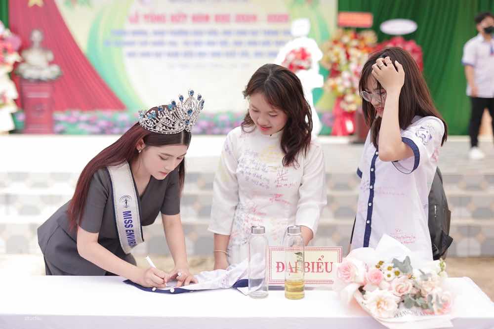 1A.794.hoa-hau-bien-dao-viet-nam-2025-my-linh-spotlight-vietnam12