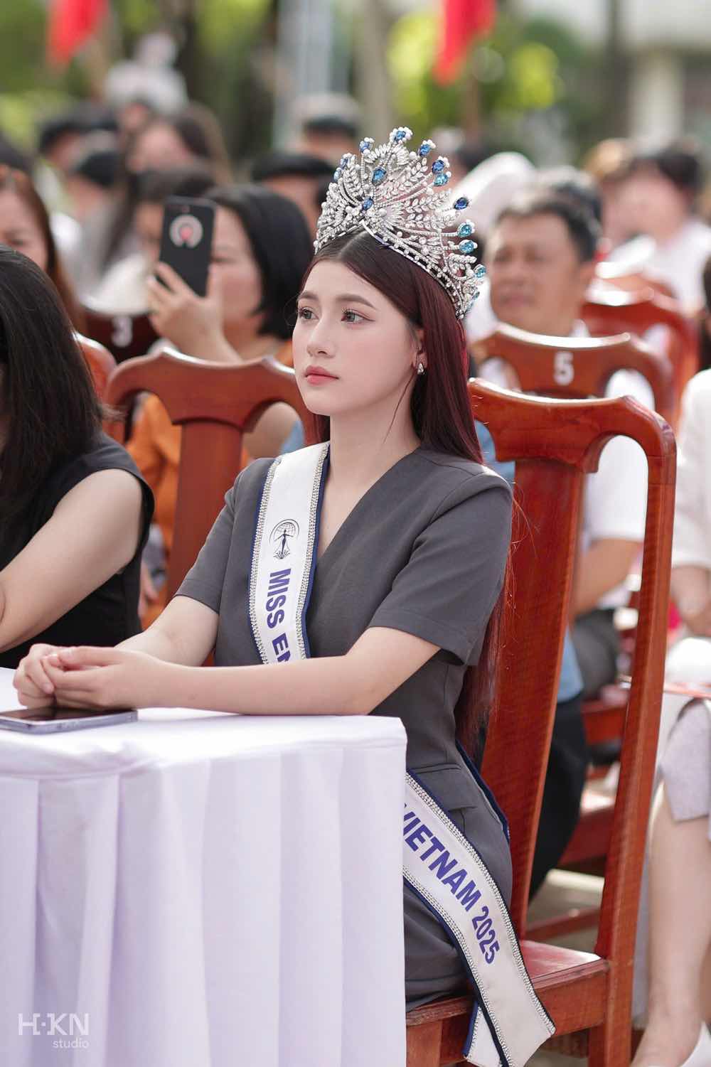 1A.794.hoa-hau-bien-dao-viet-nam-2025-my-linh-spotlight-vietnam5