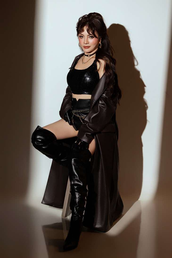 1A.806.ca-si-quynh-nhu-hai-ngoai-spotlight-vietnam8