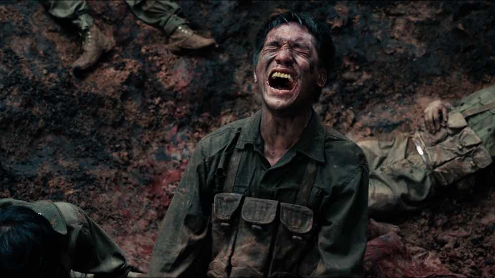 1A.869.mua-do-spotlight-vietnam3