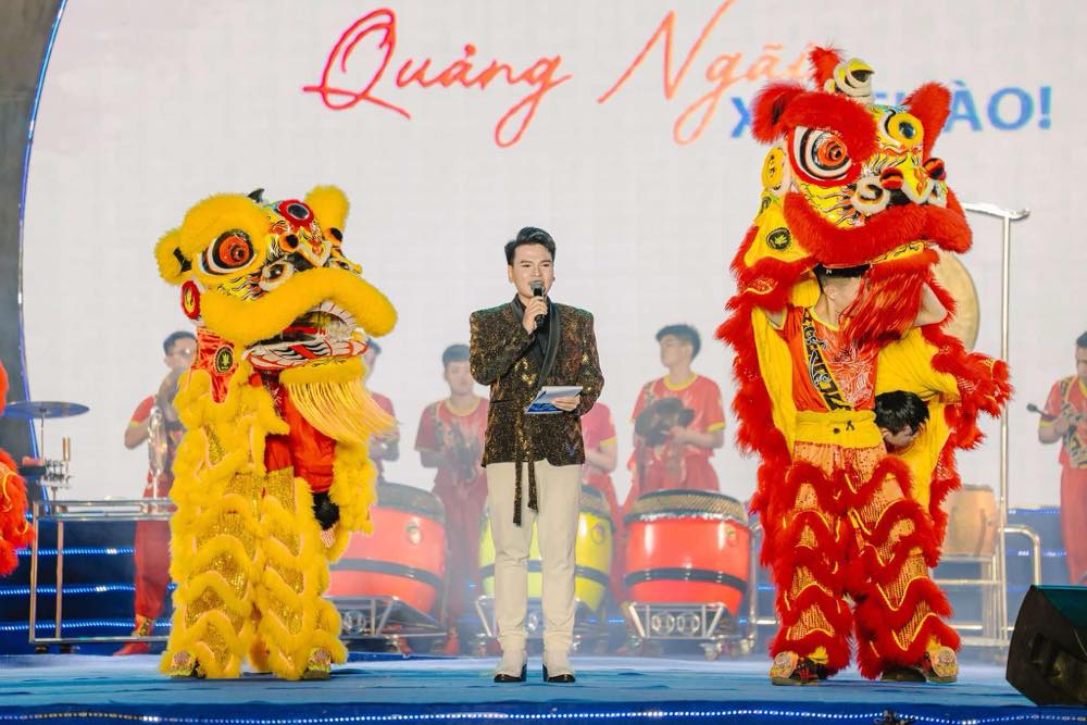 1A.884.MC-Pham-truong-giang-tuan-le-du-lich-quang-ngai-2025-spotlight-vietnam15