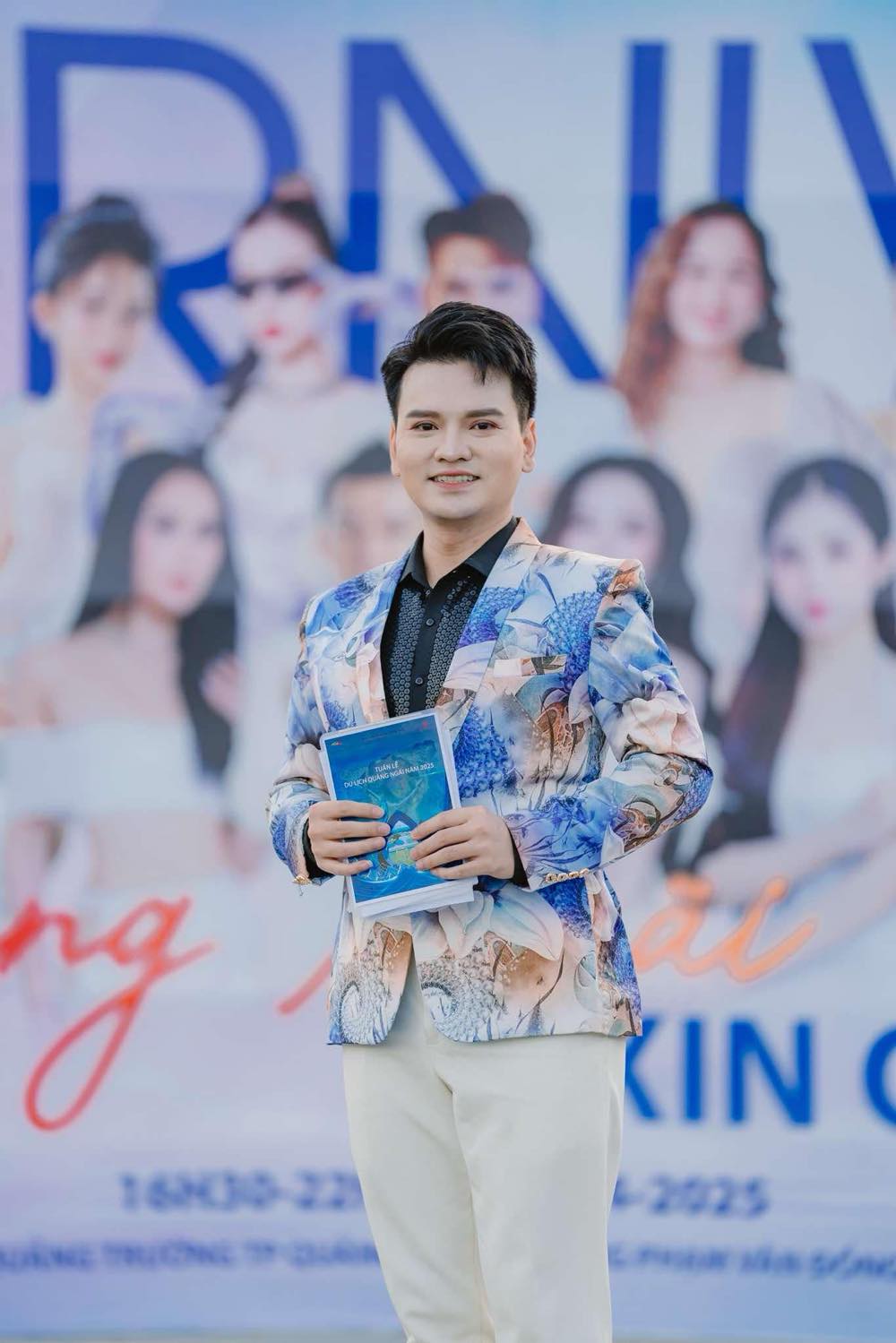 1A.884.MC-Pham-truong-giang-tuan-le-du-lich-quang-ngai-2025-spotlight-vietnam17