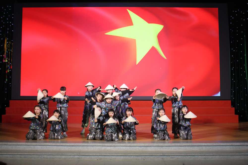 1A.935.Bang A - Iron Kids Dance Crew-spotlight-vietnam