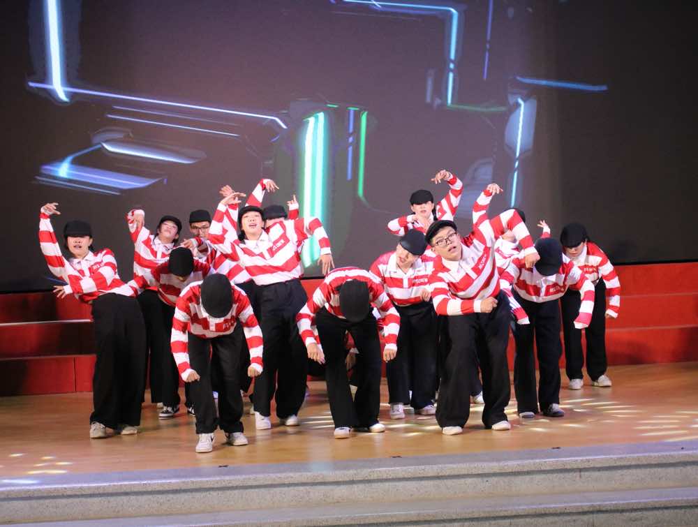 1A.935.Bang B - AYS Crew-spotlight-vietnam
