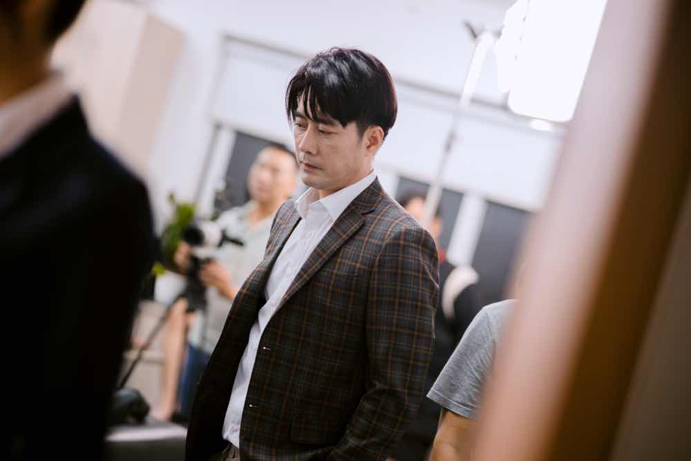 1a.123.nhung-dua-con-khac-ho-lee-nguyen-truyen-thong-spotlight-viet-nam-3