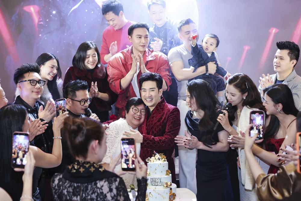 1a.13.sinh-nhat-quang-ha-doanh-nhan-48