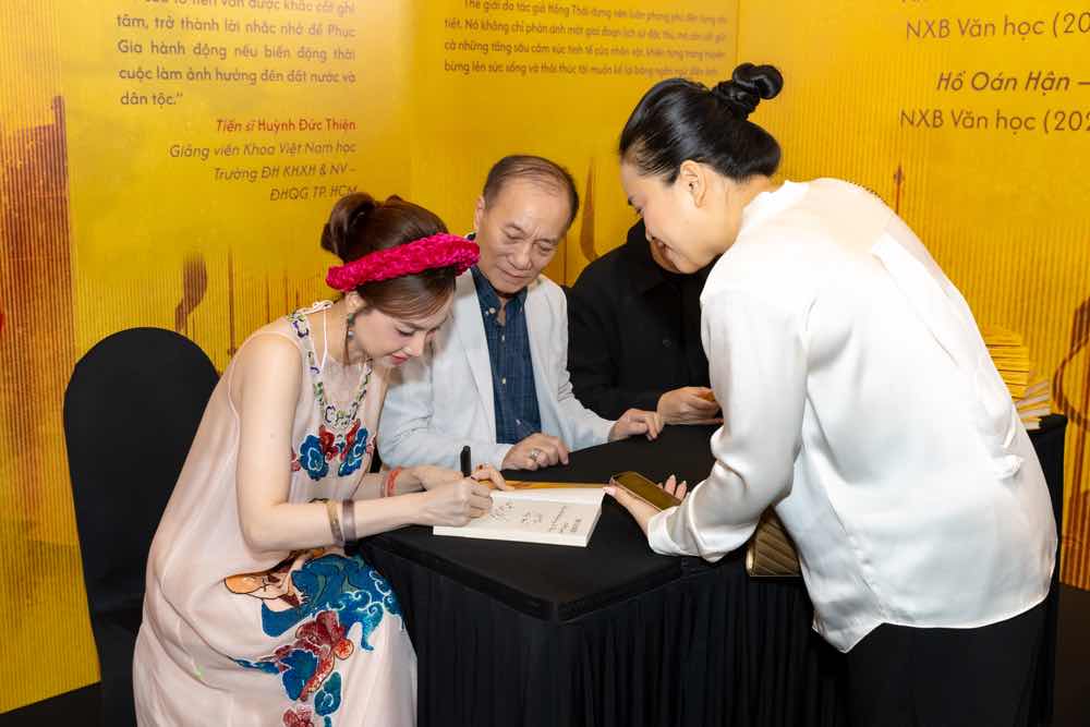 1a.139.ra-mat-du-an-phim-loi-nguyen-hoang-kim-truyen-thong-spotlight-vietnam-1