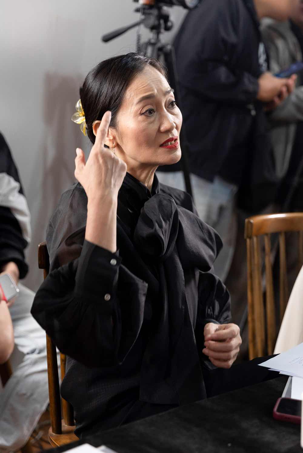 1a.14.NSUT Hanh Thuy-cha-con-thang-an-