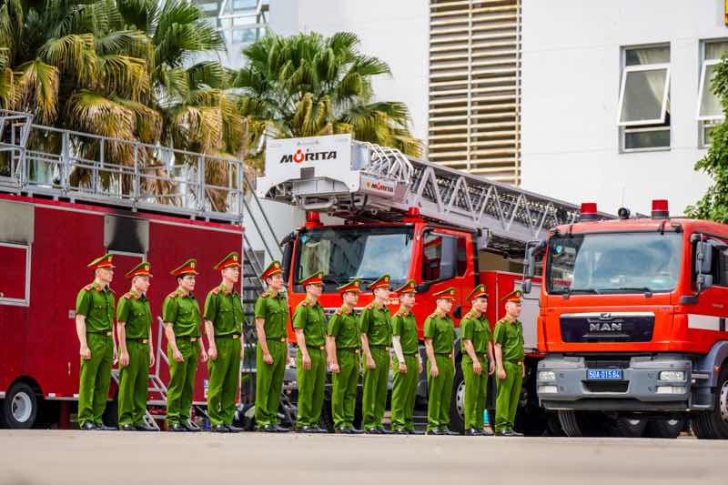 1a.218.chien-si-qua-cam-tien-luat-tien-dat-4