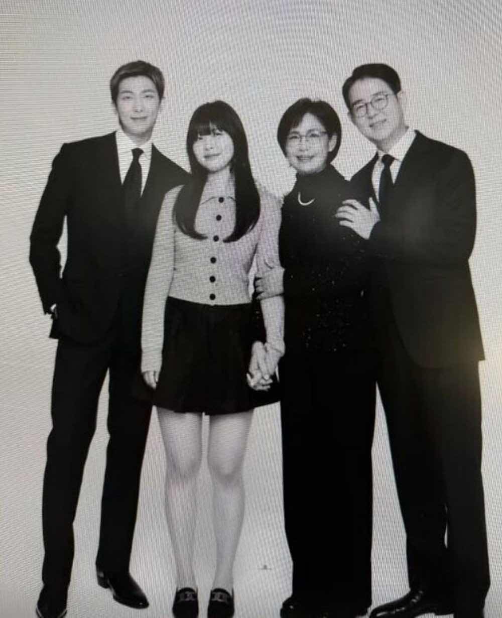 1a.240.rm-family-bts-2