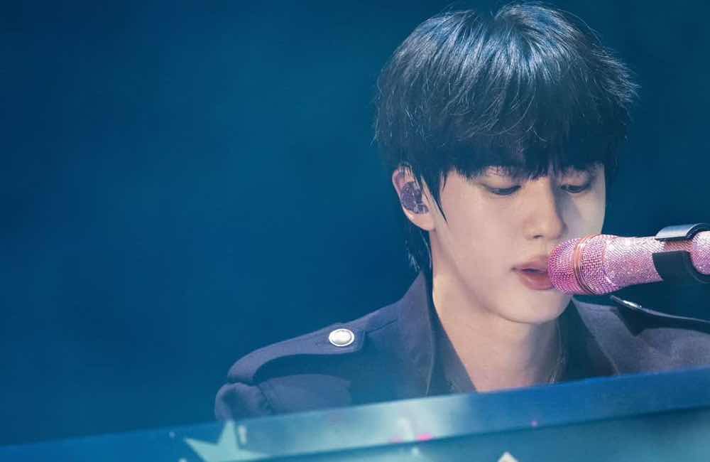 1a.384.kim-seok-jin-bts-truyen-thong-spotlight-vietnam00001