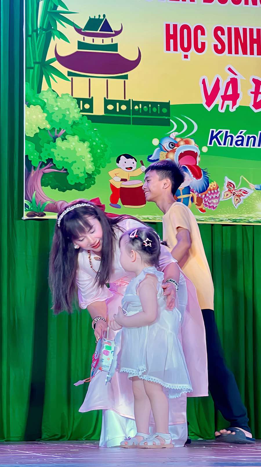 1a.389.anna-yen-phuong-holy-thang-202500010