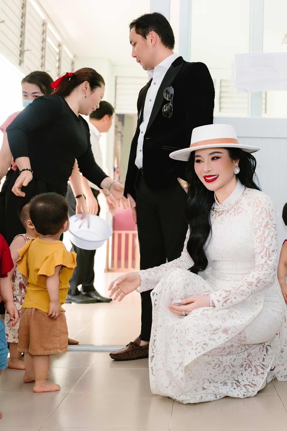 1a.39.thi-sinh-miss-ocean-world-business-2026-truyen-thong-spotlight-vietnam-31