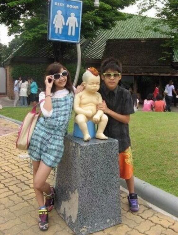 1a.401.bam-bam-lisa-truyen-thong-spotlight-vietnam00005
