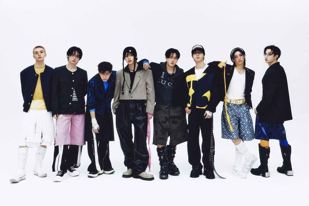 1a.407.tray-kids-truyen-thong-spotlight-vietnam00003