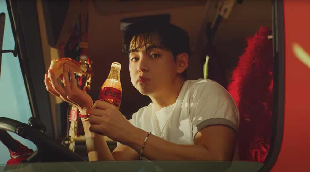 1a.418.v-bts-kim-taehyung-coca-cola-2025-truyen-thong-spotlight-vietnam00003