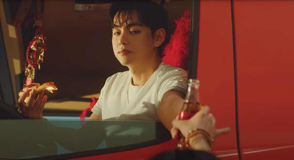 1a.418.v-bts-kim-taehyung-coca-cola-2025-truyen-thong-spotlight-vietnam00004