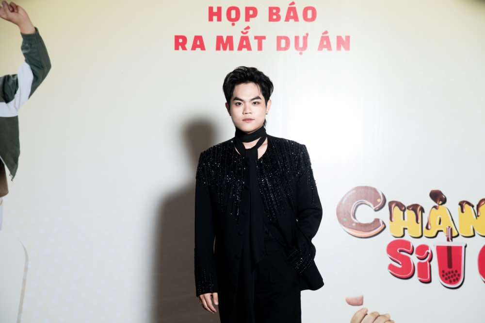 1a.431.Dien vien Quang Anh 1