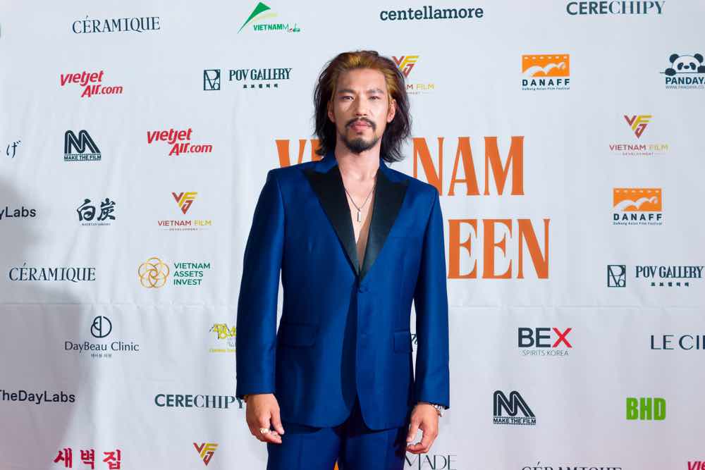 1a.440.Dien vien Kim Min