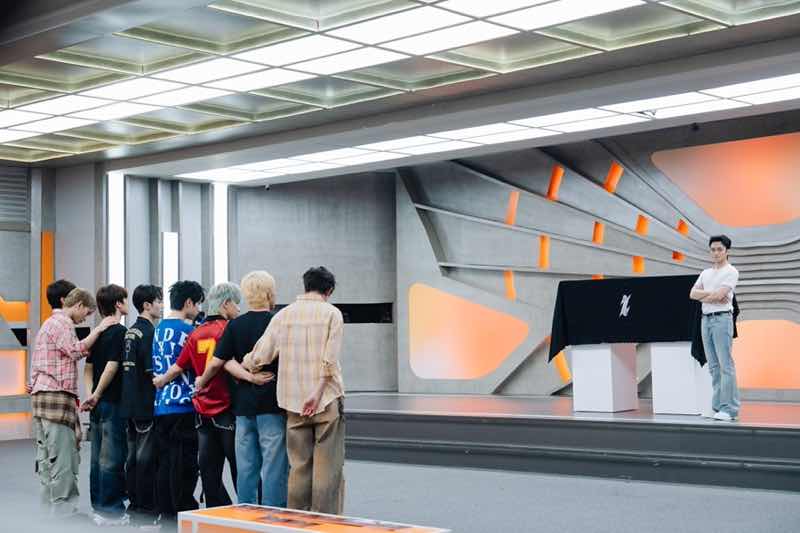 1a.50.SOOBIN gui gam tam huyet cua minh đen dan hoc tro truoc khi nhan ket qua