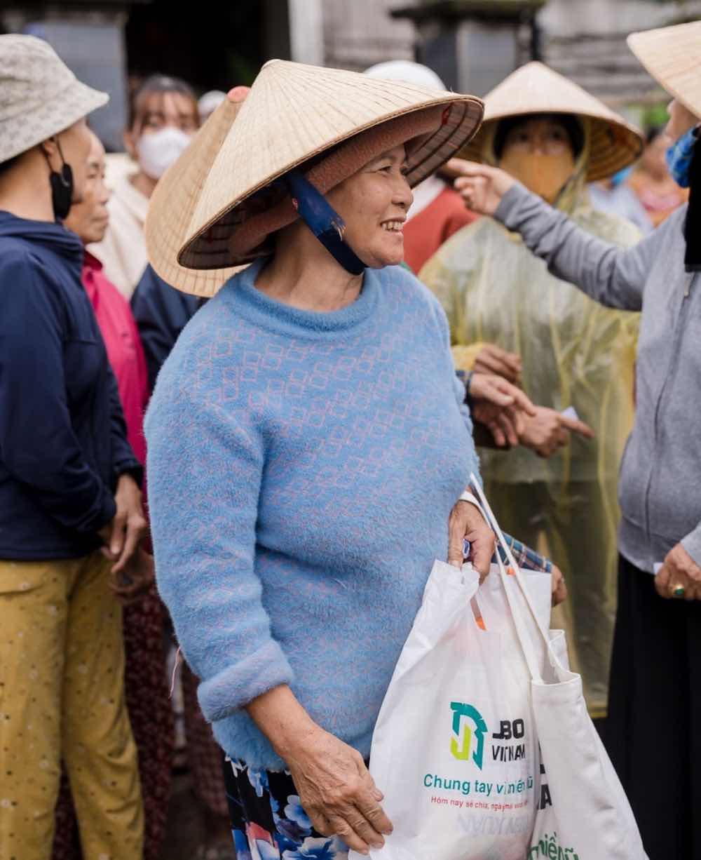 1a.70.jbo-vietnam-spotlight-vietnam3