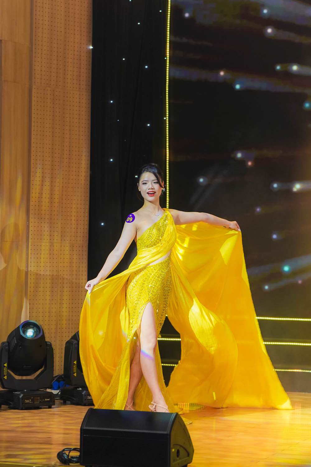 1a.889.AT 09772-MISS-SIU-2025-spotlight-vietnam