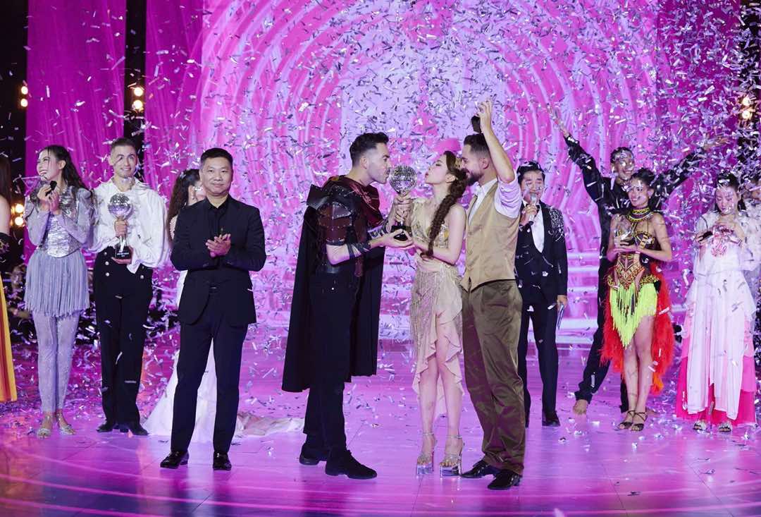 2A.66.quynh-nga-quan-quan-buoc-nhay-hoan-vu-2024-spotlight-vietnam-2