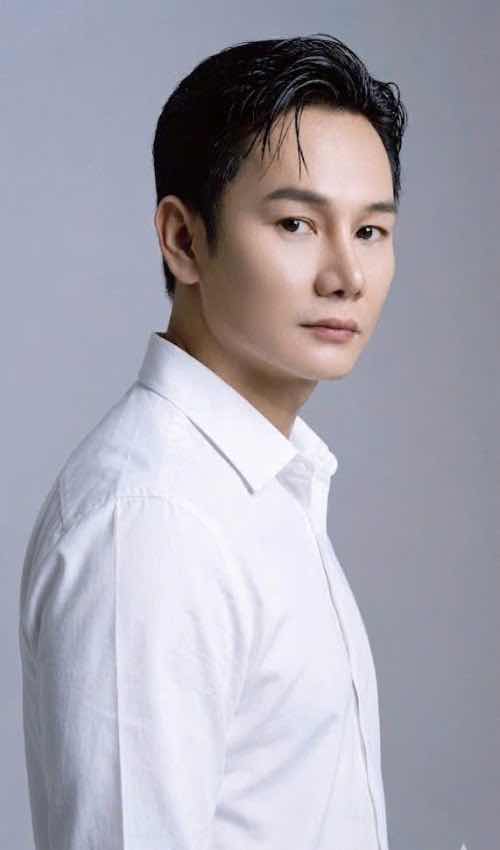 1z.609.nghe-si-quoc-dong-cai-luong-truyen-thong-spotlight-vietnam-8