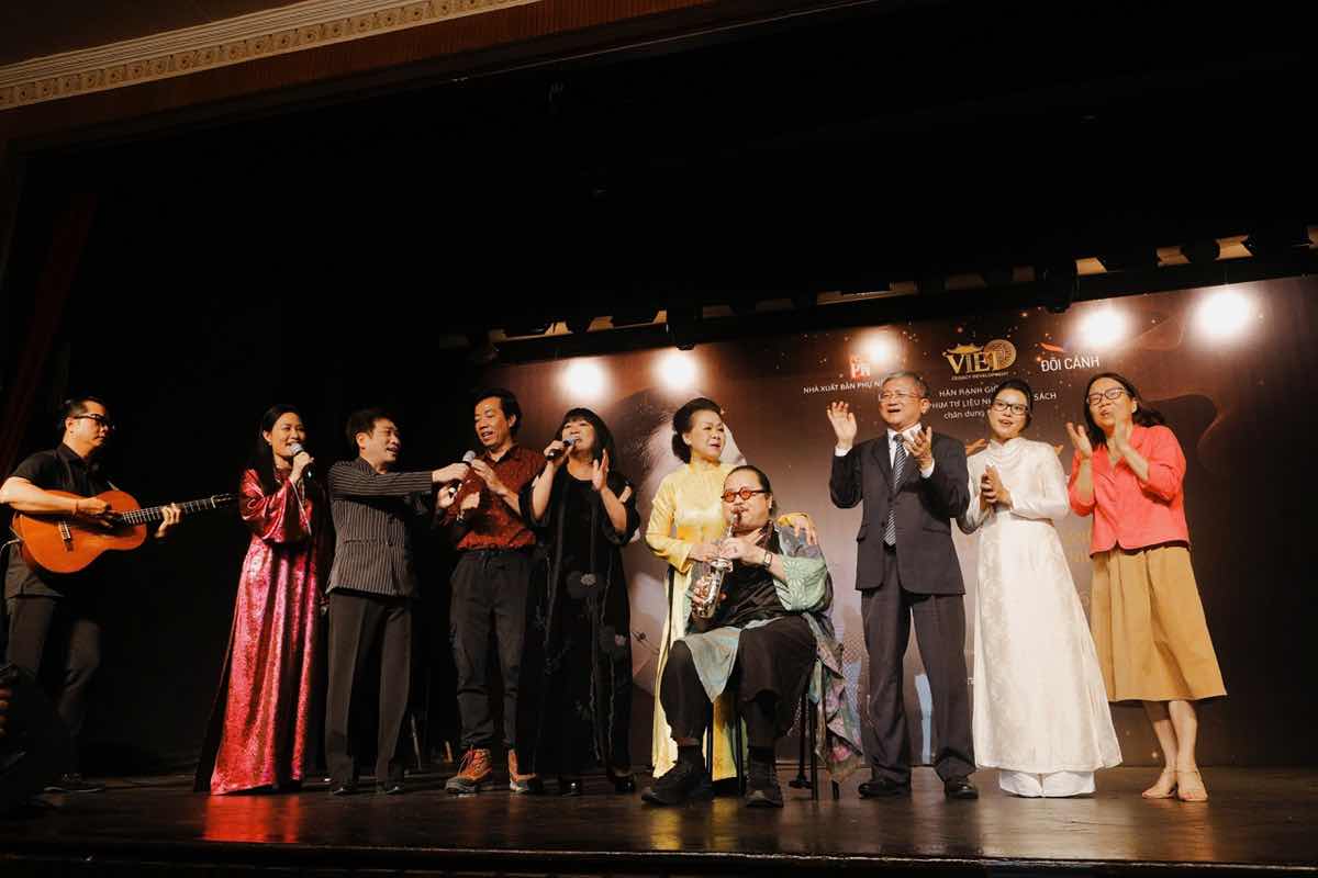 1z.900.ca-si-khanh-ly-hat-cung-nguon-coi-122