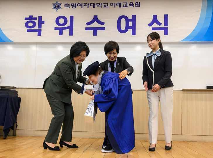 1z.934.kim-jong-jia3