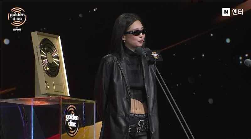 1z.97.golden-disk-2026-gdragon-straykids-jennie-truyen-thong-spotlight-viet-nam-