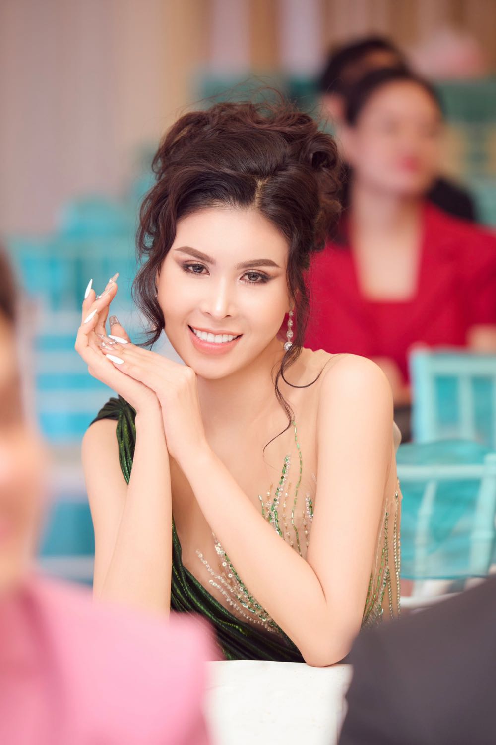 579.a-hau-tran-phuong-nghi5