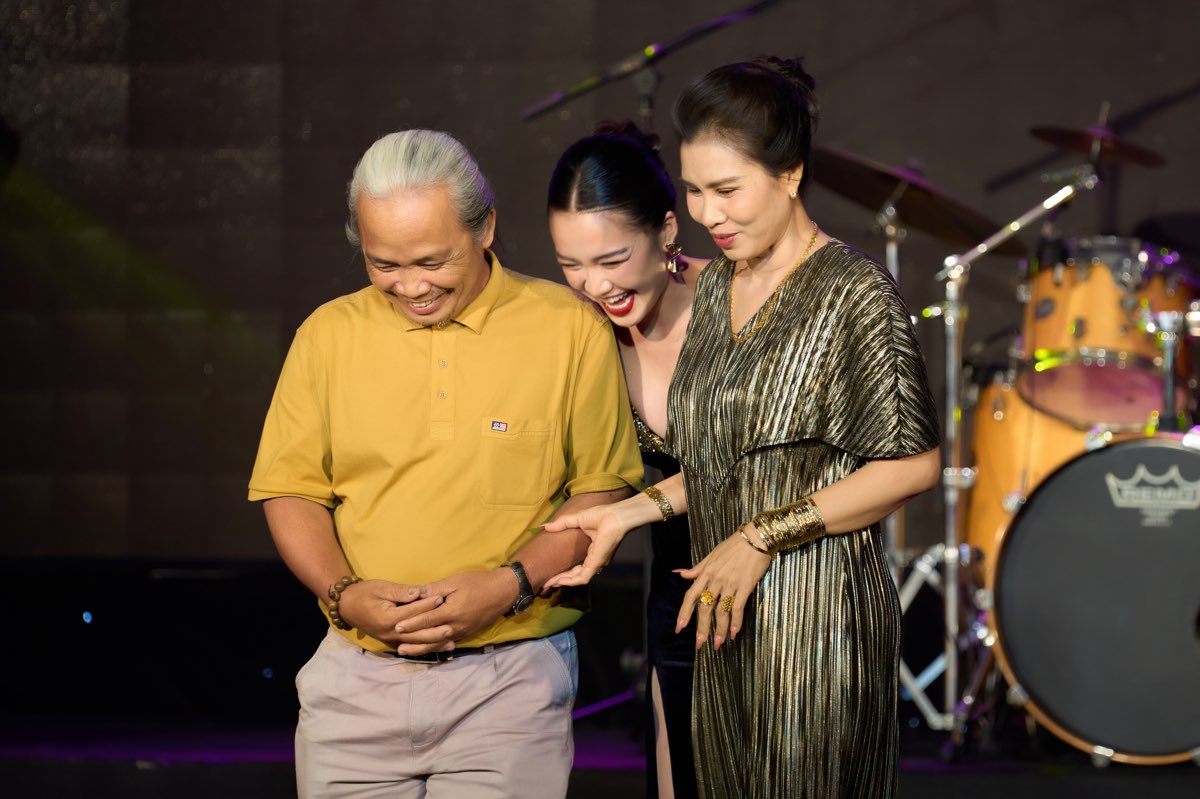 684.tu-tri-spotlight-vietnam2