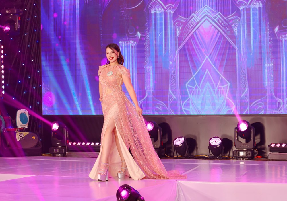 87.Thi-sinh-Hoa-hau-doanh-nhan-trai-dat-2024-mrs-earth-20245