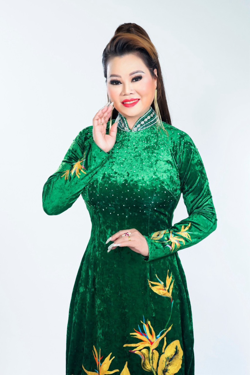 879.hoa-hau-ao-dai-quy-ba-viet-nam-20242