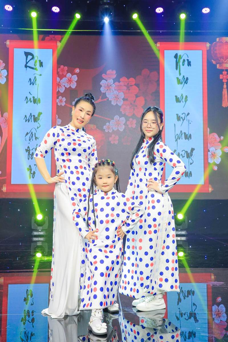 889.kieu-oanh-spotlight-vietnam1