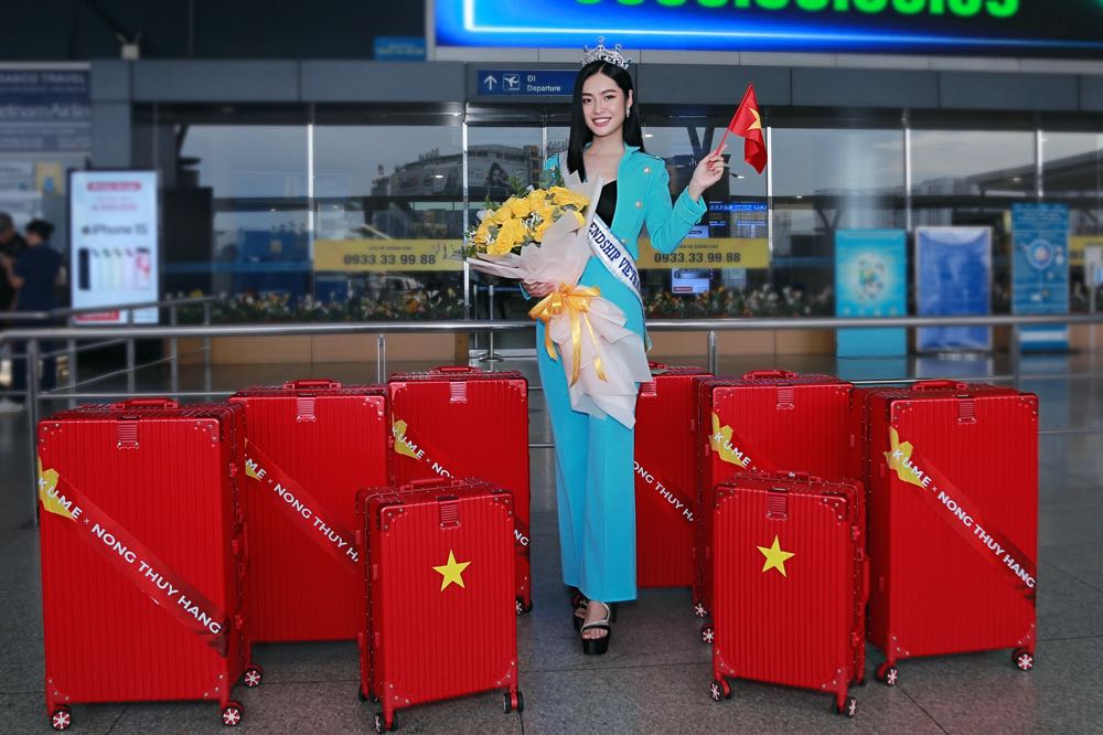 973.nong-thuy-hang1